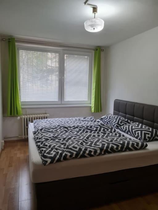 Linhs Place Praga